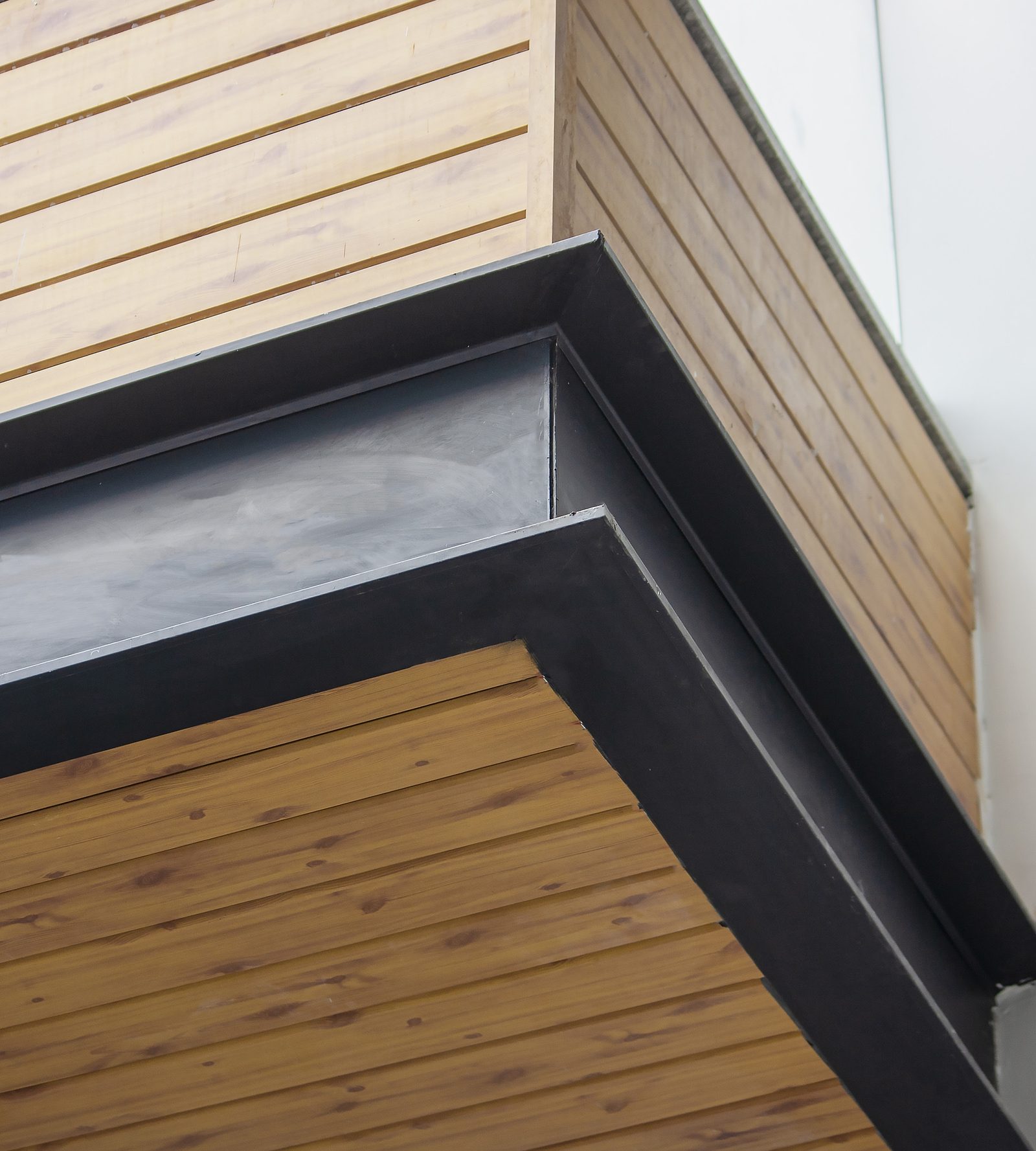 C Channel facade — Metalia