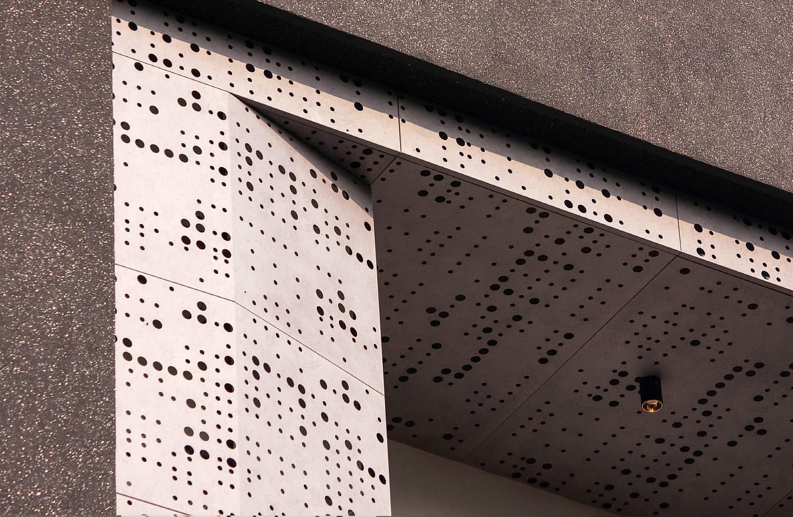 Solid Panels facade by Metalia — Sushant Lok Phase 1, Gurugram